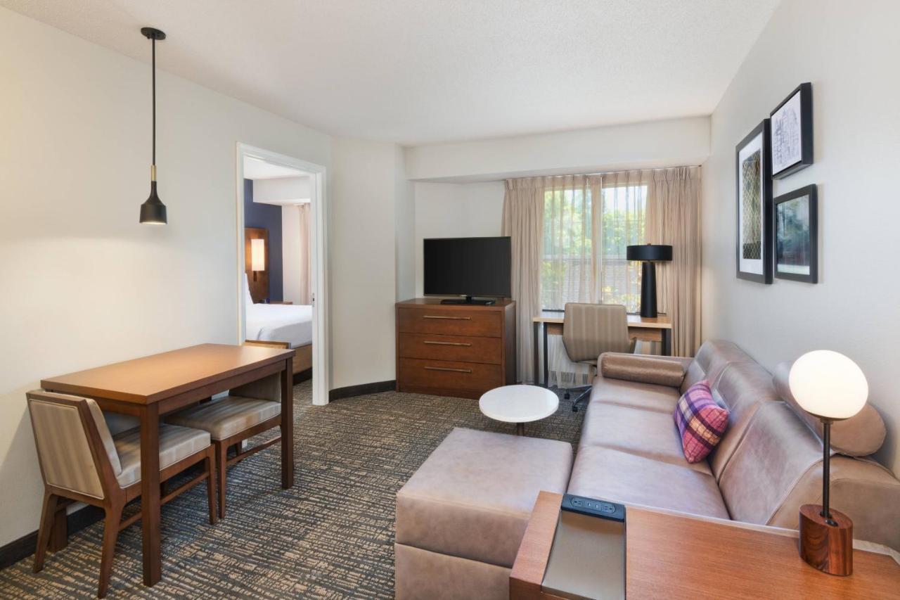 Residence Inn By Marriott State College Exterior foto